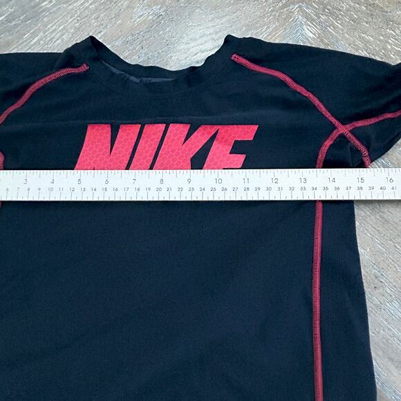 Nike Dri-Fit Kids Long Sleeve Athletic Shirt Sz 6 Black Red Sports Practice - Picture 7 of 8